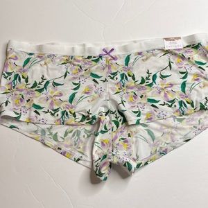 Purple floral no show boyshort panty NWT Lane Bryant plus size panties sexy cute